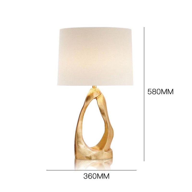 Modern Luxury Golden Table Lamps for Living Room Bedside Lamp LED Desk Lamp Designer Simple Table Lamps Home Deco Light Fixtures