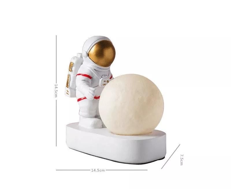 Amazon Hot Sale Resin Cloud Astronaut Figure Gift Room Bedroom Decor LED Night Light for Kids