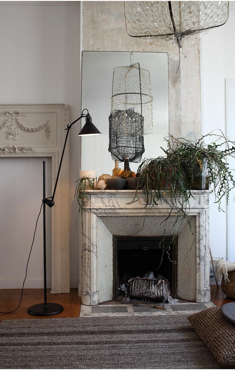 Simple Floor Lamp Study Bedroom Creative Lamp Stand Light Lamp for Living Room (WH-MFL-172)