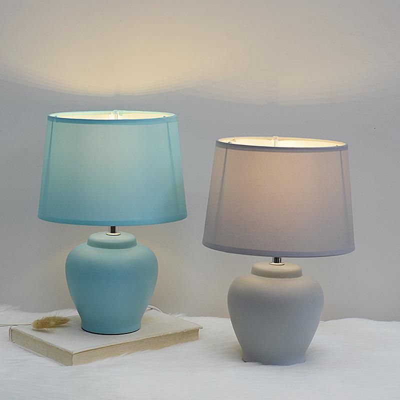 Ins Nordic Ceramic Lamp Bedroom Ins Girl′s Creative American Simple Modern Study Children′s Sleep Nightlight