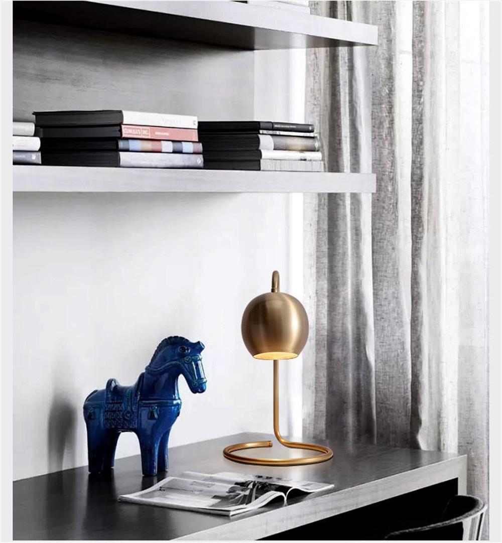 Modern Nordic Copper Plated Retro Table Lights Art Deco LED Desk Lamp Simple Study Reading Lamps Cafe Bedroom Bedside Table Lamp
