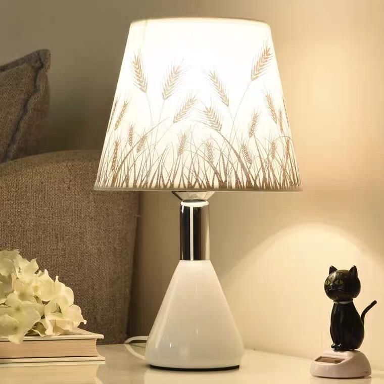 Table Lamp Modern Light Luxury High End Atmosphere Master Bedroom Bedside Table Bedroom Romantic Fashion European Warm Japanese Style