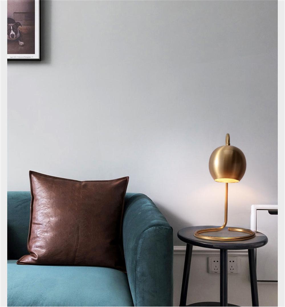 Modern Nordic Copper Plated Retro Table Lights Art Deco LED Desk Lamp Simple Study Reading Lamps Cafe Bedroom Bedside Table Lamp
