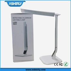 China Manufacturer LED Saving Lamp in Excellent Design by CE &amp; RoHS Approved
