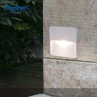 IP65 Slim and Modern Surface Mounted PC LED Wall Light