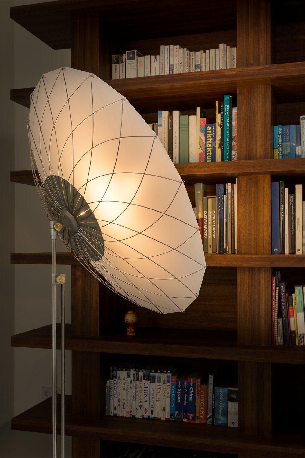 Three-Dimensional Round Floor Lamp Suitable for Modern Wholesaleable Metal Lampsha Dedecoration LED Triangle Stand Lamp