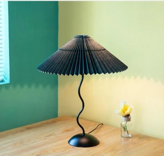 Retro Pleated Table Lamp Japanese Nordic Modern Minimalist Minimalist Living Room Bedroom Bedside Lamp Sofa Side