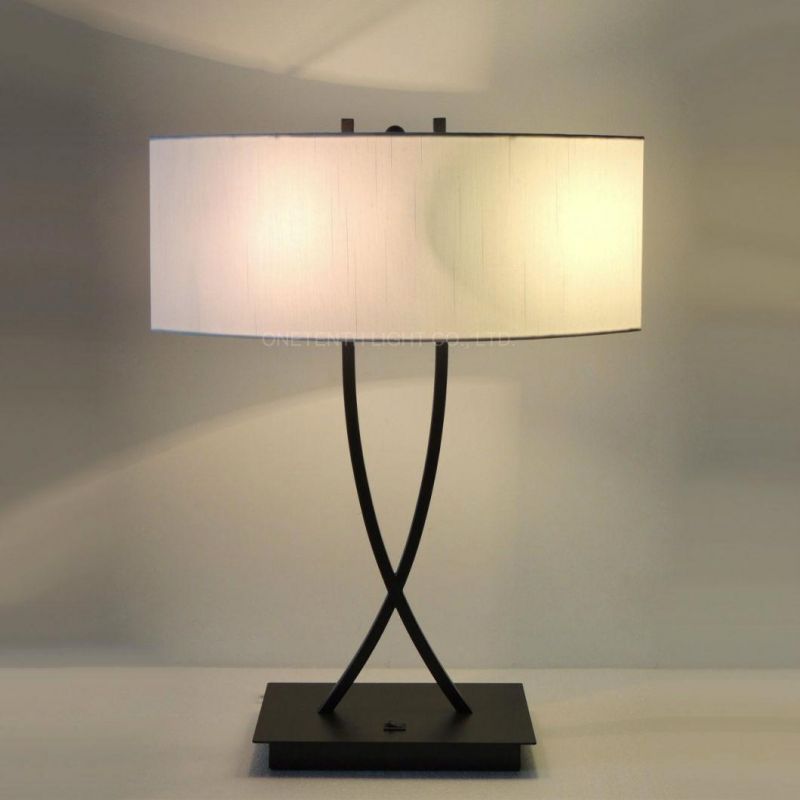 Modern Decorative Black Metal and White Linen Fabric Shade Table Lamp