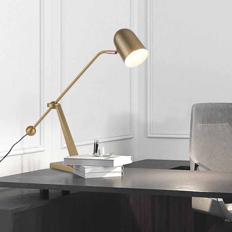 Light Luxury Postmodern Study Reading Desk Lamp Nordic Simple Metal Designer Bedroom Bedside Lamp